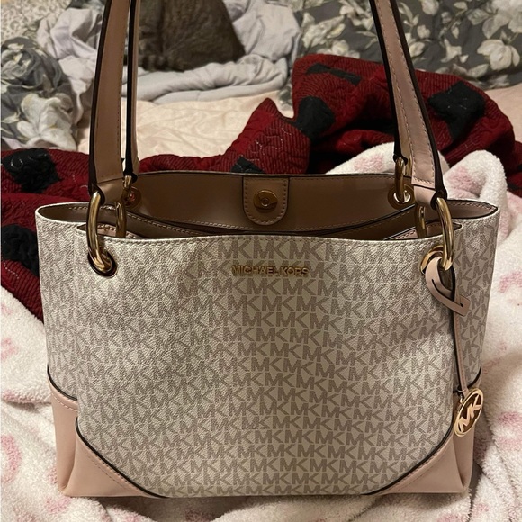 Barely used - Picture 2 of 3